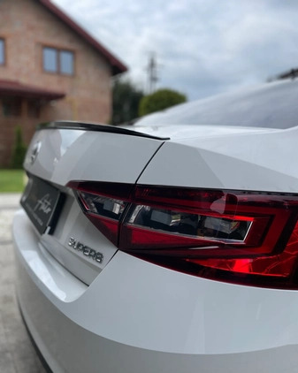 Skoda Superb cena 79900 przebieg: 153000, rok produkcji 2019 z Brzeszcze małe 781